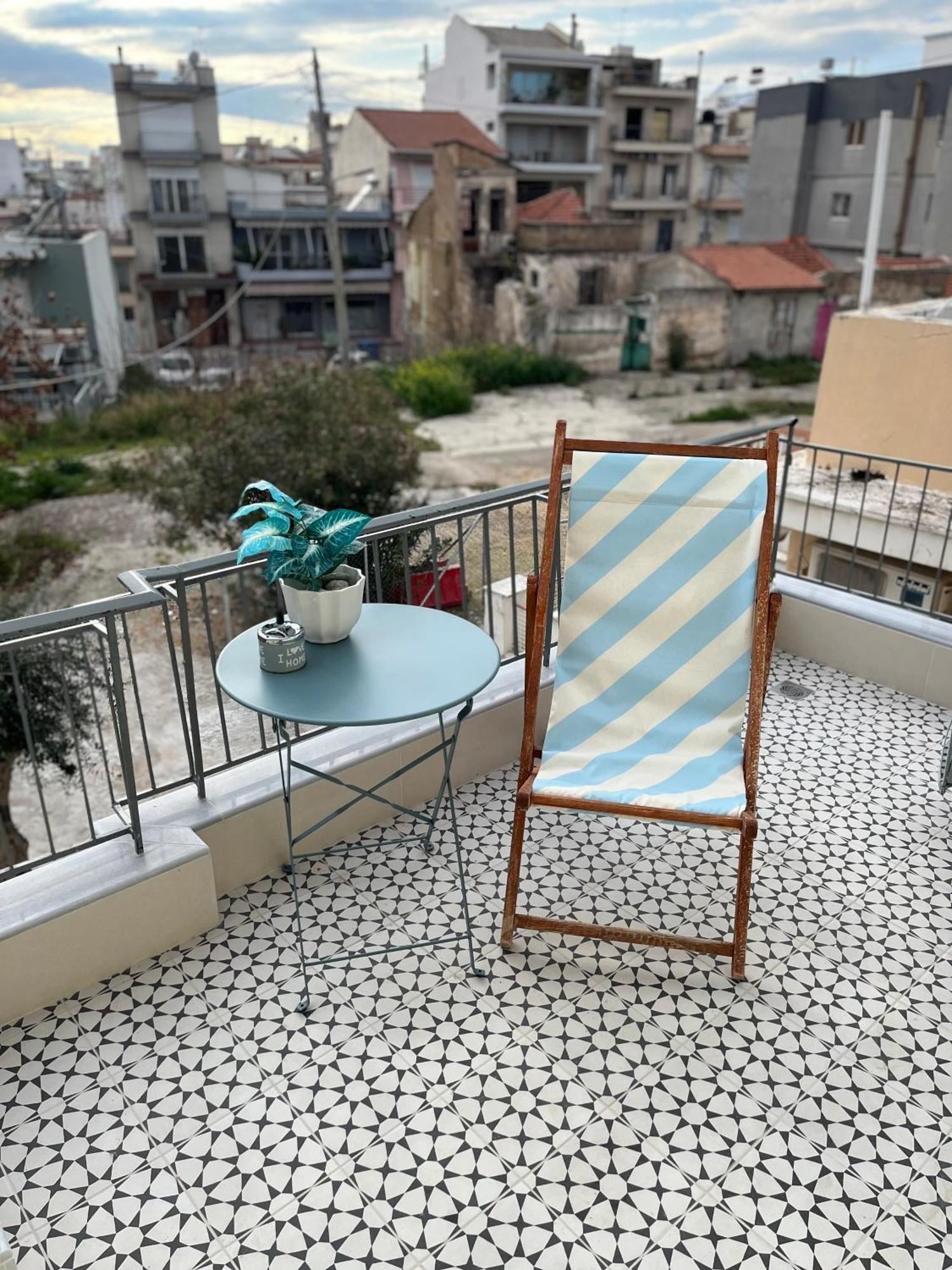 Retro Apartment Patras Exterior photo